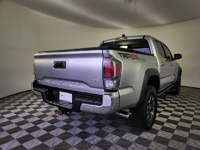 Used 2022 Toyota Tacoma TRD Off-Road w/ TRD Premium Off Road Package AWD/4WD image 5