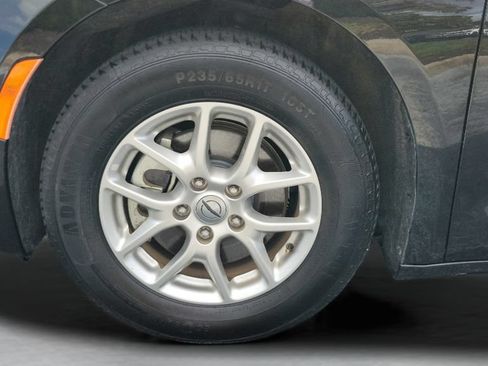 Used 2023 Chrysler Voyager LX FWD image 25