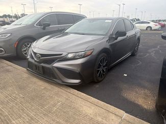 Used 2021 Toyota Camry SE FWD video 1