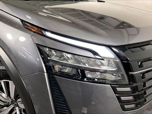 New 2026 Nissan Pathfinder SL AWD/4WD image 35