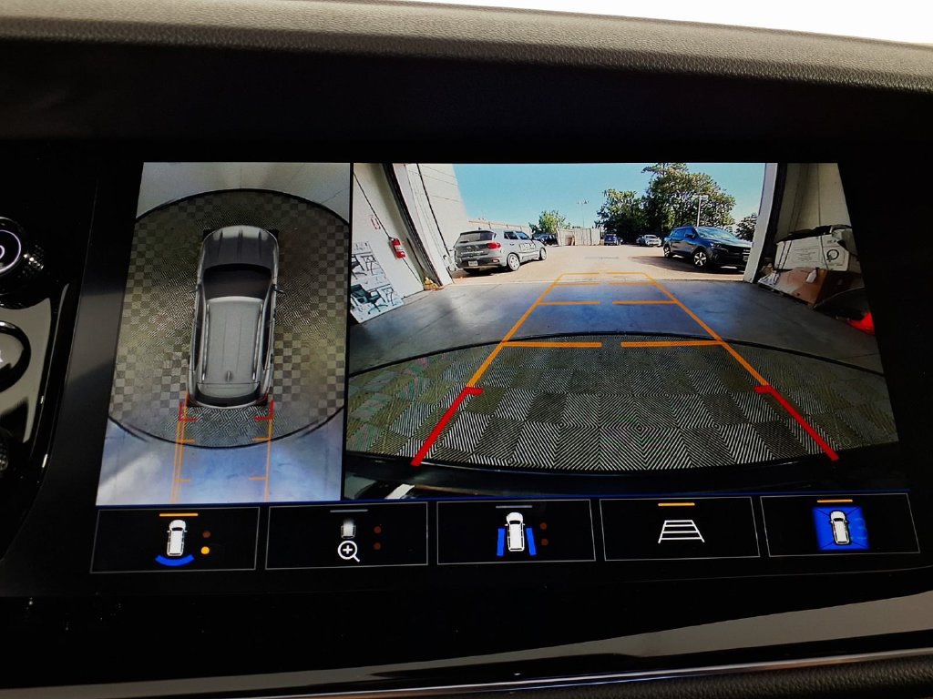 Used 2023 Buick Envision Avenir FWD image 13