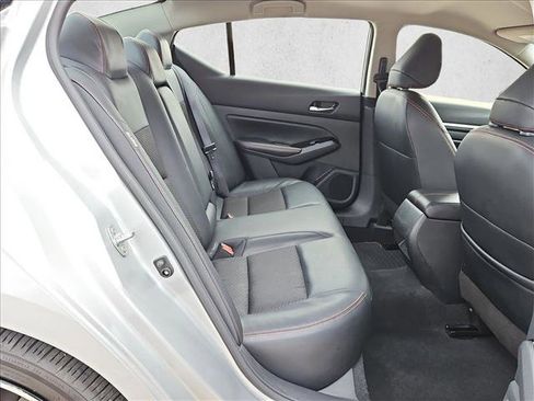 Used 2024 Nissan Altima 2.5 SR image 19