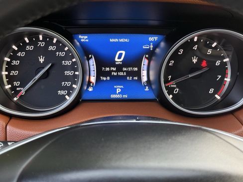 Used 2019 Maserati Levante AWD/4WD image 26