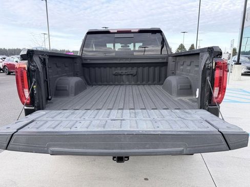 Used 2020 GMC Sierra 1500 AT4 w/ Off-Road Performance Package image 9