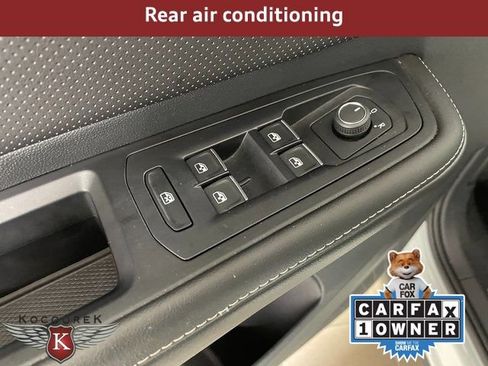 Used 2025 Volkswagen Atlas SE image 20