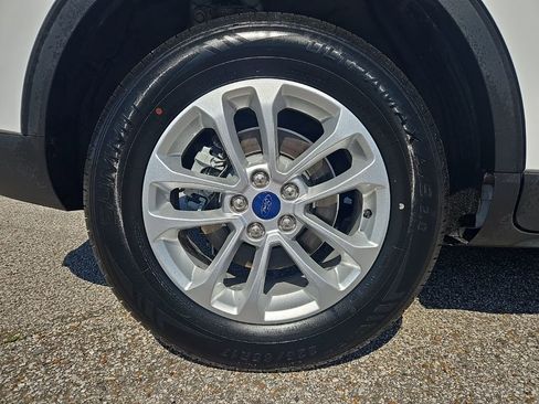 Used 2021 Ford Escape SE w/ Cold Weather Package image 26