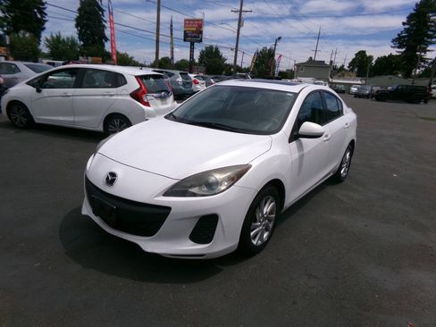Used 2012 MAZDA MAZDA3 i Grand Touring w/ Tech Pkg FWD image 5
