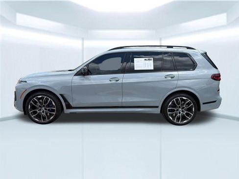 Used 2023 BMW X7 M60i AWD/4WD image 3