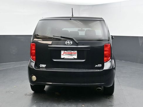 Used 2008 Scion xB image 8