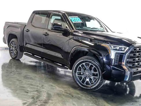 Used 2022 Toyota Tundra Platinum AWD/4WD image 5