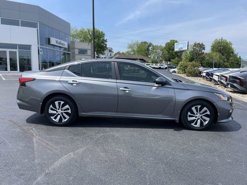 Used 2020 Nissan Altima 2.5 S FWD image 4