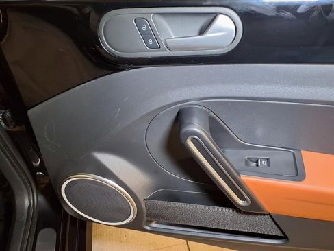 Used 2015 Volkswagen Beetle 1.8T image 21