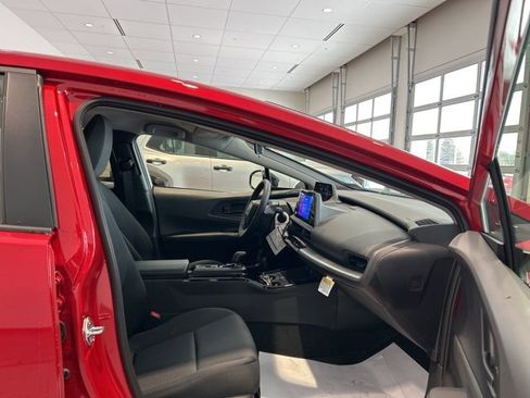New 2026 Toyota Prius LE image 18