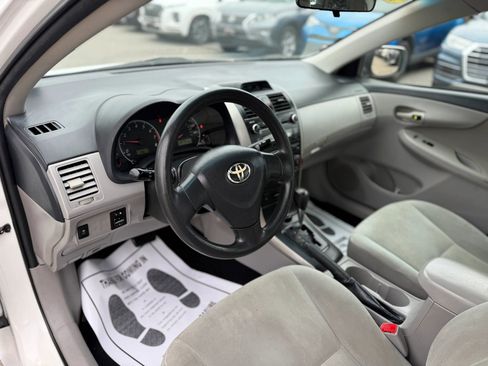 Used 2013 Toyota Corolla L image 14