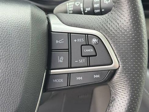 Used 2021 Toyota Sienna Limited FWD image 24