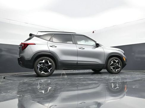 Used 2025 Kia Seltos S FWD image 52