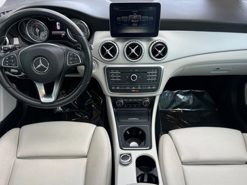 Used 2017 Mercedes-Benz GLA 250 4MATIC image 29