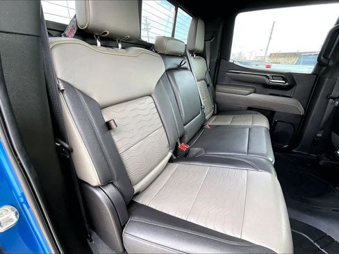 Used 2022 Chevrolet Silverado 1500 ZR2 w/ Technology Package image 21