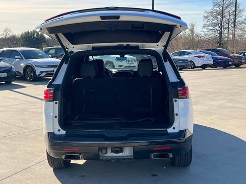 Used 2023 Chevrolet Traverse Premier w/ Redline Edition image 15