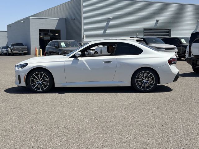 Used 2026 BMW 230i Coupe w/ Convenience Package RWD image 9