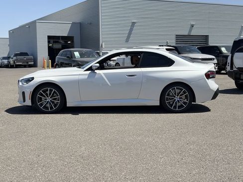 Used 2026 BMW 230i Coupe w/ Convenience Package RWD image 9