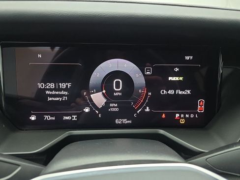 Used 2025 GMC Acadia Elevation image 31