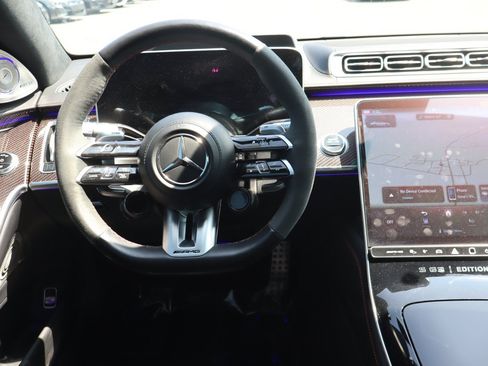 Used 2024 Mercedes-Benz S 63 AMG S w/ Carbon Fiber Exterior Package image 20