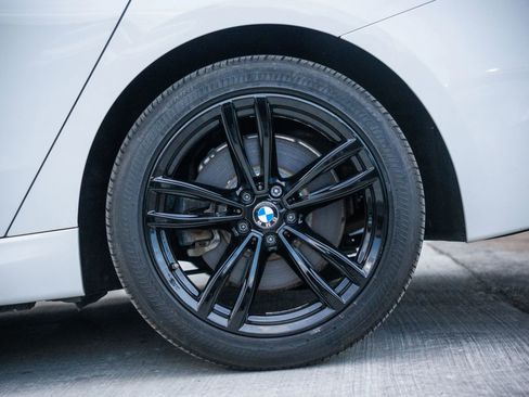 Used 2018 BMW 640i Gran Turismo xDrive w/ M Sport Package image 30