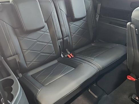 New 2026 Volkswagen Atlas SE image 19