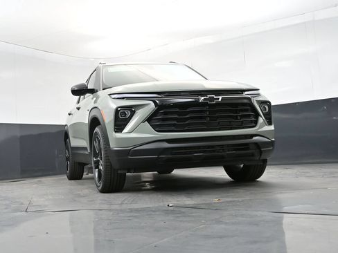 Used 2026 Chevrolet TrailBlazer LT w/ Midnight Edition AWD/4WD image 18
