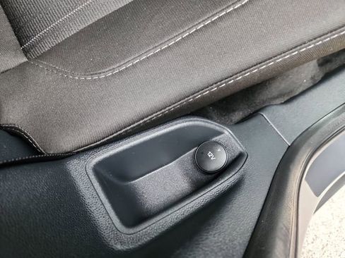 Used 2020 Ford EcoSport SE image 32