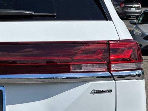 Used 2024 Volkswagen Atlas SE AWD/4WD image 50
