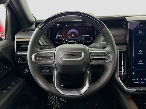New 2026 GMC Yukon XL Denali w/ Denali Reserve Package AWD/4WD image 11
