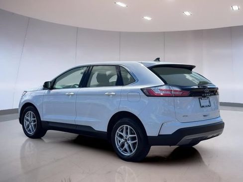 Used 2024 Ford Edge SEL AWD/4WD image 6