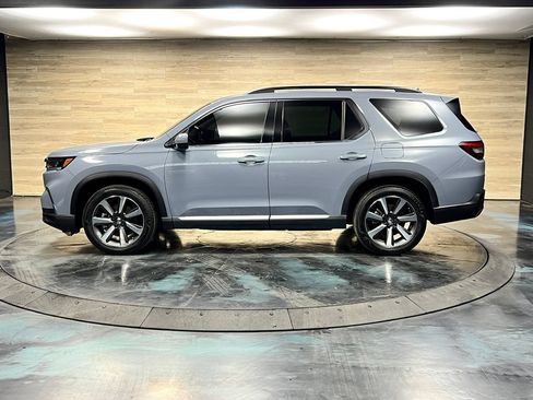 Used 2025 Honda Pilot Elite image 28