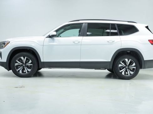 New 2026 Volkswagen Atlas SE FWD image 4