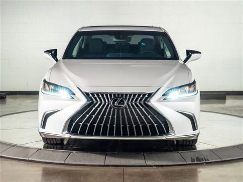 Used 2022 Lexus ES 350 w/ Accessory Package image 6