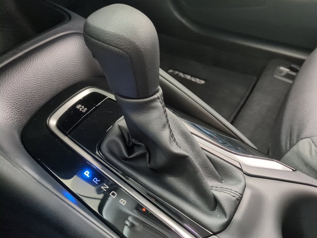 New 2027 Toyota Corolla LE FWD image 15