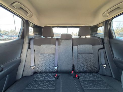 Used 2025 Nissan Kicks SV image 43