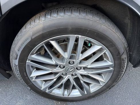 Used 2022 Acura MDX SH-AWD w/ Advance Package image 20