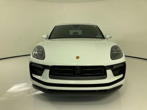 Certified 2022 Porsche Macan image 26