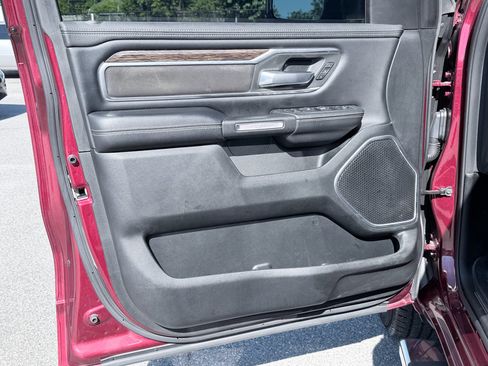 Used 2020 RAM 1500 Laramie AWD/4WD image 35