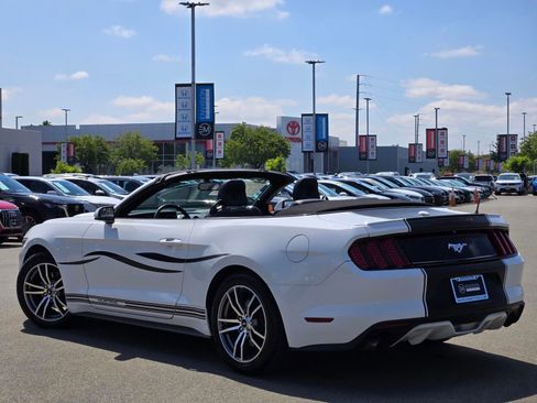 Used 2016 Ford Mustang Premium RWD image 5
