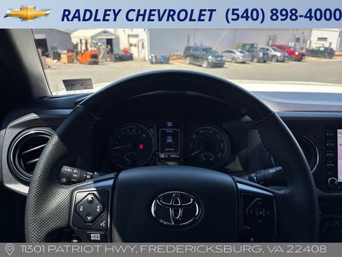 Used 2023 Toyota Tacoma TRD Off-Road AWD/4WD image 11