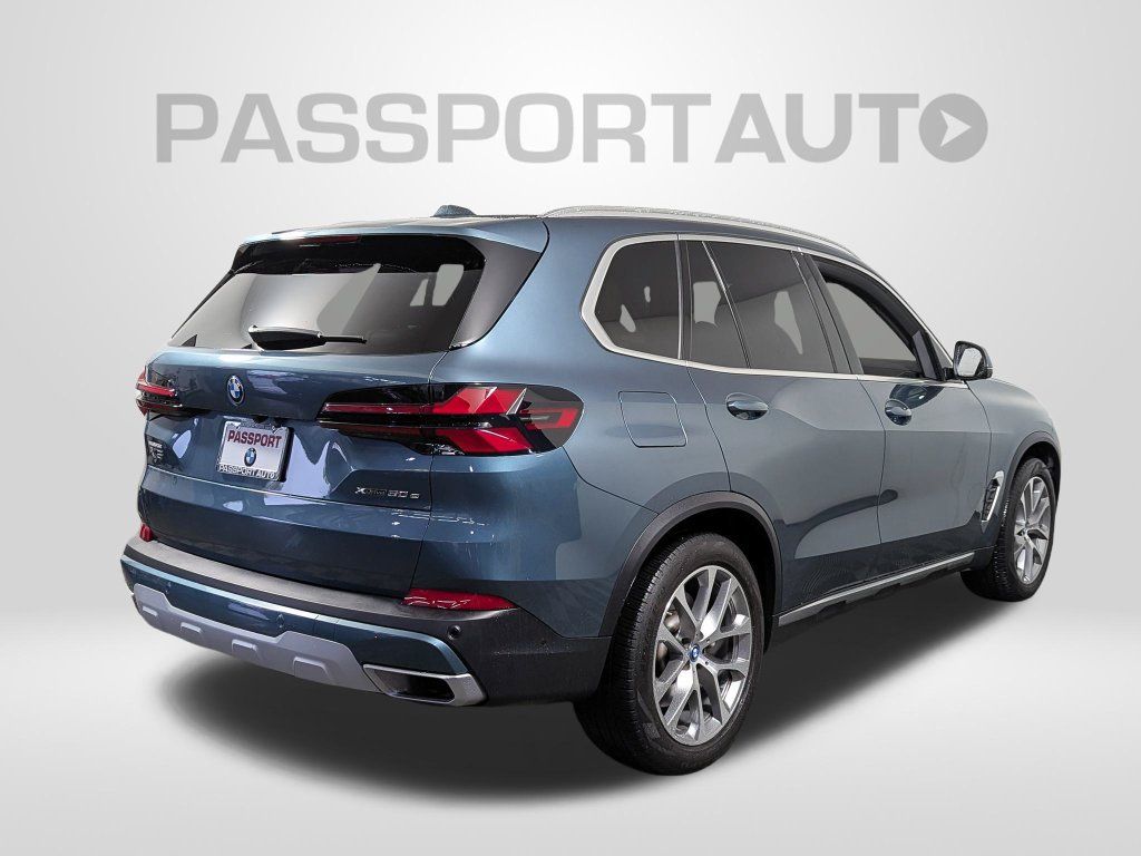Used 2025 BMW X5 xDrive50e w/ Premium Package AWD/4WD image 7