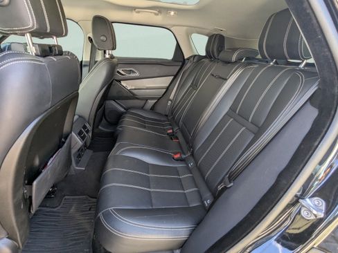 Used 2019 Land Rover Range Rover Velar S AWD/4WD image 10