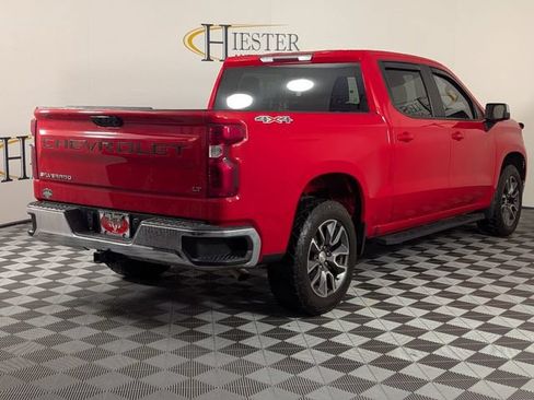 Used 2022 Chevrolet Silverado 1500 LT AWD/4WD image 7