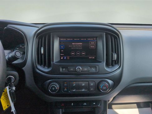 Used 2020 Chevrolet Colorado W/T image 16