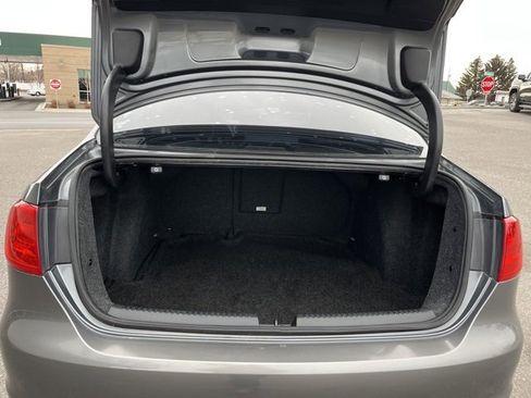 Used 2014 Volkswagen Jetta SE image 38