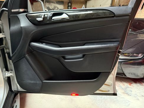 Used 2016 Mercedes-Benz GLE 400 4MATIC image 33